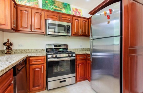 Tres Rios House | Casa Mariposa, in the middle of the mountains but close to the beaches.