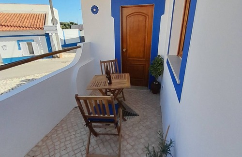 Barao de Sao Joao House | Casa Martins, Algarvian charm between the countryside and the sea.