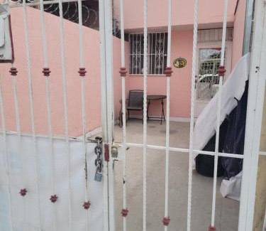 Juarez Municipality House | Casa Mary