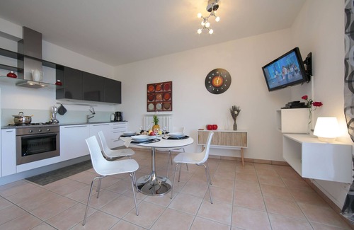 San Siro Apartment | Casa Mastena Vista Lago, San Siro, Italy