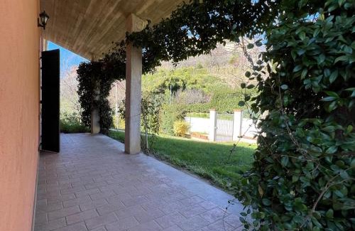 SantʼAngelo in Pontano Apartment | casa mimose rosa II