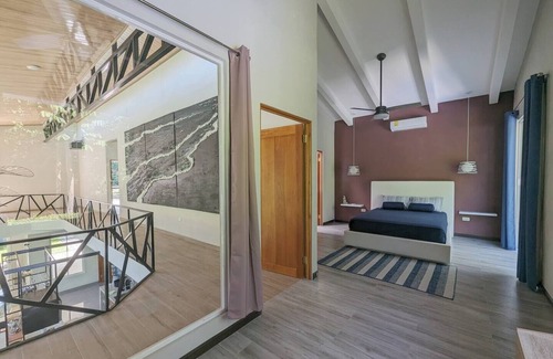 Cahuita House | Casa moderna y espaciosa con estilo. 100% WiFi