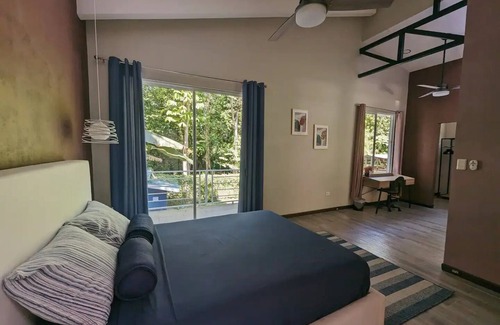 Cahuita House | Casa moderna y espaciosa con estilo. 100% WiFi
