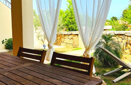 Siniscola Condo | Casa Monaco di Baviera II with garden