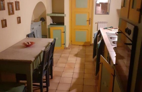 Celano House | Casa nel vicoletto