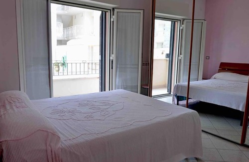 Nettuno Apartment | Casa nettuno. 500 mt dal mare