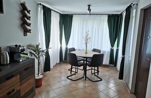Eselnita House | Casa Noastra