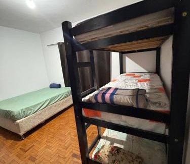 Campinas House | Casa Nova Europa 3 quartos para 10 solteiros