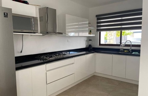 Mazatlan House | Casa Nueva a 1 km de Playa