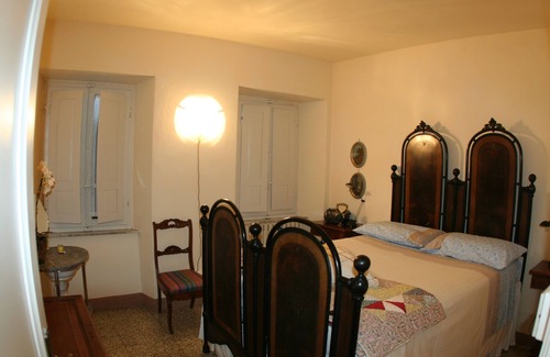 Pascoso Other | Casa O is a 19th-century, restored, stone house with garden IT046022C2LZ5R4HQX