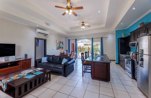 Bejuco House | Casa Oasis - Beachside home with Private Pool