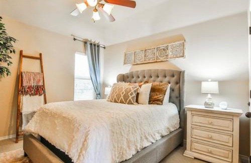 Lubbock House | Casa Oasis