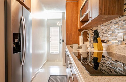 Dorado del Mar Villa | Casa Oasis - Walk to the Beach, Relax in Paradise!, Villa by the Beach – 3 Bedroom, 2.5 bath