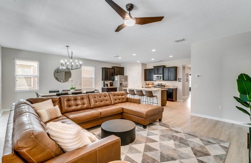 Loughman Villa | CASA OHANA - Heated Pool - Magical Design - Disney