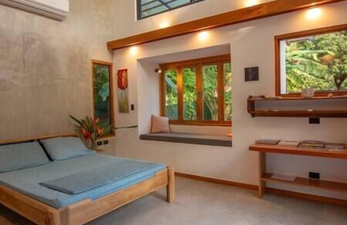 Cahuita House | Casa Ohana, with a/c & pool just steps to the beach