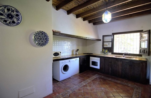 Antequera Cottage | Casa Olivos, ideal family home for rest in a rural setting