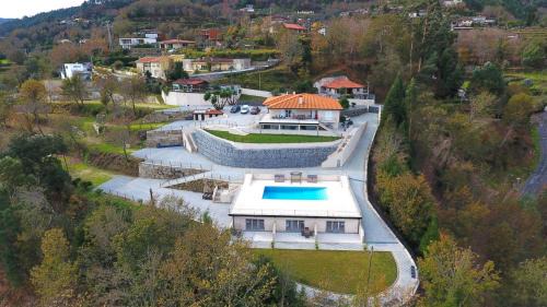 Rio Caldo Apartment | Casa Panorâmica Gerês by Gerês Casas