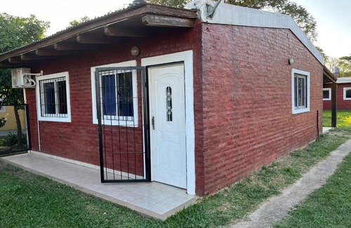 Paso de la Patria House | Casa para 10 personas a 6 cuadras de la playa principal