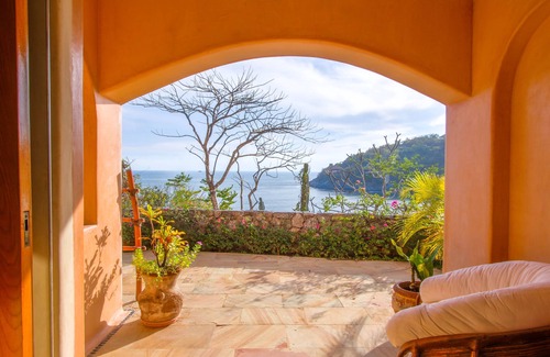 Zihuatanejo House | CASA PARAISO, Beyond Compare in Zihuat!