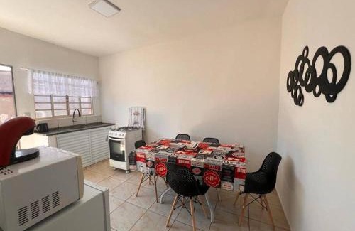 Chacaras Maringa House | Casa pequena em Atibaia