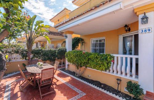 Los Arenales del Sol House | Casa Playa Carabassi
