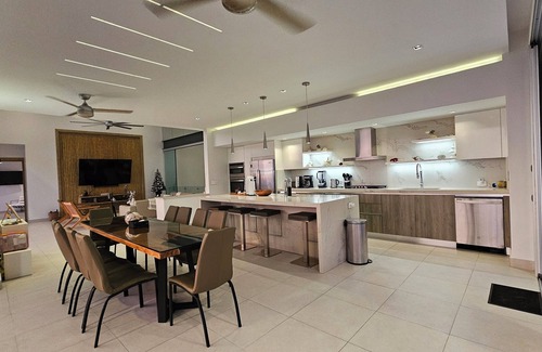 Manuel Antonio Villa | Casa Playitas – Luxury Villa New Owners