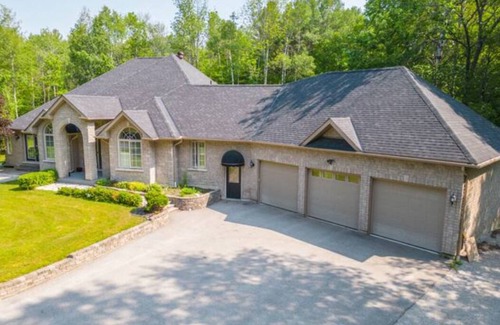 Severn Cottage | Casa ~ Pool ~ Fire Pit ~ BBQ