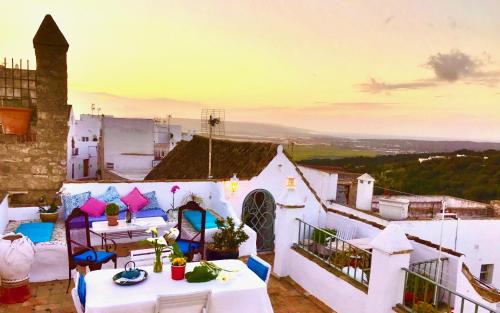 San Ambrosio Ski Chalet | CASA PUERTA AZUL Absolutely the Best of Vejer! Casas Vejer Debra