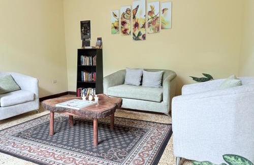 Zona 13 Bed & Breakfast | Casa Quetzal