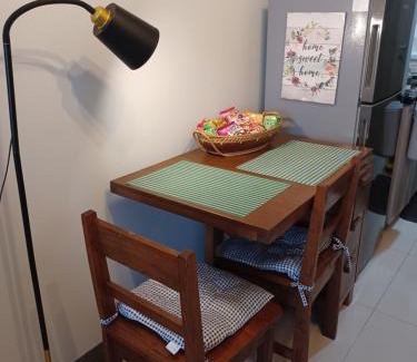 Barangay 76 Apartment | Casa R and R Cozy Staycation at S Residences