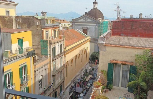 Naples City Centre Apartment | Casa Rafele: A cozy apartment located in the historic center of Naples, with Free WI-FI.