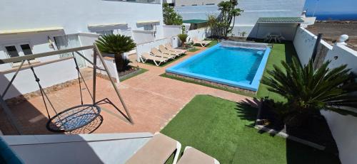Tias Apartment | Casa Roja 6 Tias - Quiet Resort, Central, Parking