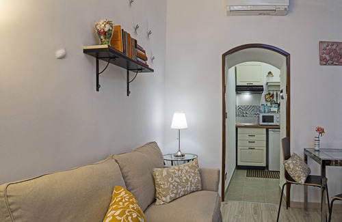 Molo Apartment | Casa Rosa al Molo by Wonderful Italy