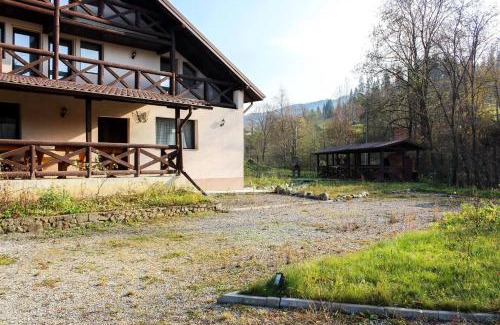Campulung Moldovenesc House | Casa Roua Muntilor
