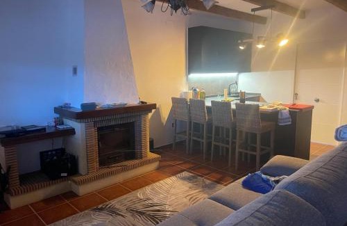 Coin House | Casa Rural al lado del río