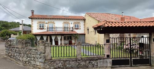 Corvera de Toranzo House | Casa Rural La Rasilla