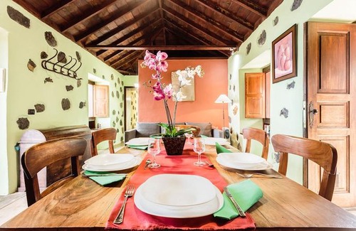 Malpaises Villa | Casa Rural Los Draguitos by Isla Bonita
