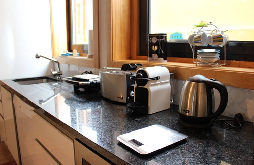 Paranhos Villa | Casa São Dinis, in Porto, has a great location, design and comfort.