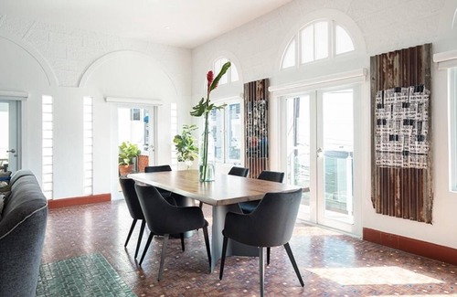 Santurce Apartment | Casa Saffra @ La Placita 6/7 For Friends and Family