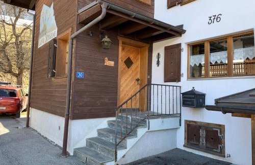 Surrein Ski Chalet | Casa Steilalva - grosszügiges Chalet für erholsamen Familienurlaub