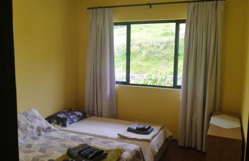 Pomerode Bed & Breakfast | Casa suiça luxo-suite nr1quarto para 3