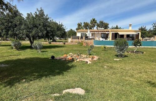 Loule Villa | Casa Tranquility with beautiful pool and Jacuzzi!