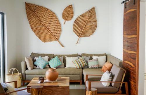 Emiliano Zapata House | Casa Tres Iguanas, La Punta