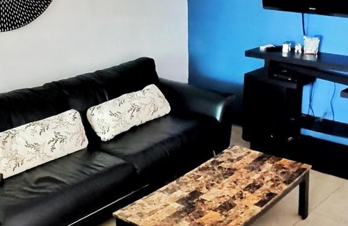 Chetumal House | Casa Tunich, con 2 habitaciones, 2 baños y cochera