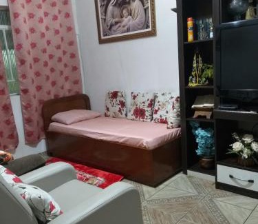 Aparecida House | casa vó doca, preço único pela casa inteira,cabem até 10 pessoas ao lado da basilica aparecida