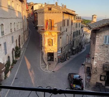 Assisi Apartment | Casa vacanze frate Elia - A 50 mt dalla Basilica di San Francesco