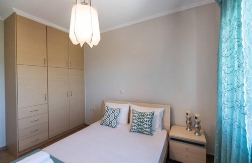 Lefkada Town Apartment | Casa Vardani 3 Modern Central Apartment