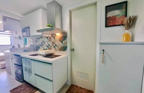 San Fernando Apartment | Casa Verde Studio at Azure North