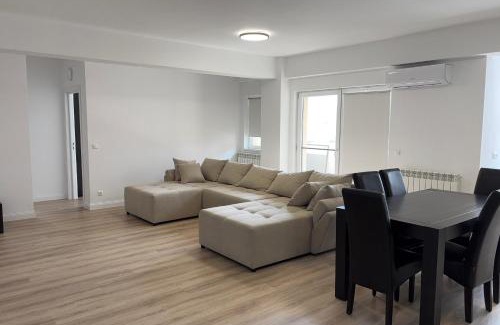 Bistrita Apartment | Casa8tima