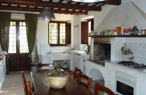 Santa Vittoria in Matenano Villa | Casale Oliva in a landscape of oaks, olive e cherry trees